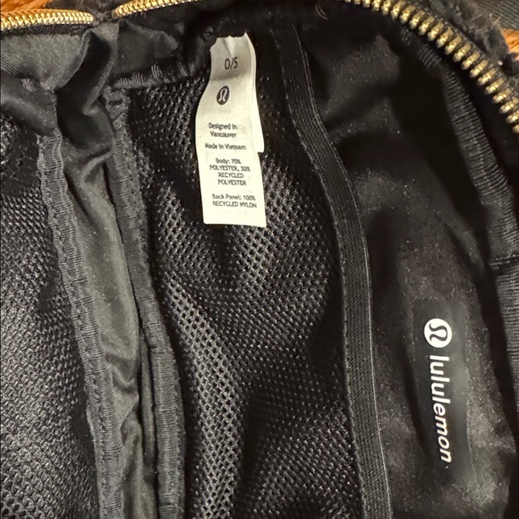 Lululemon Everywhere Belt Bag 1L * Fleece Gold Hardware Crossbody - Picture 4 of 5